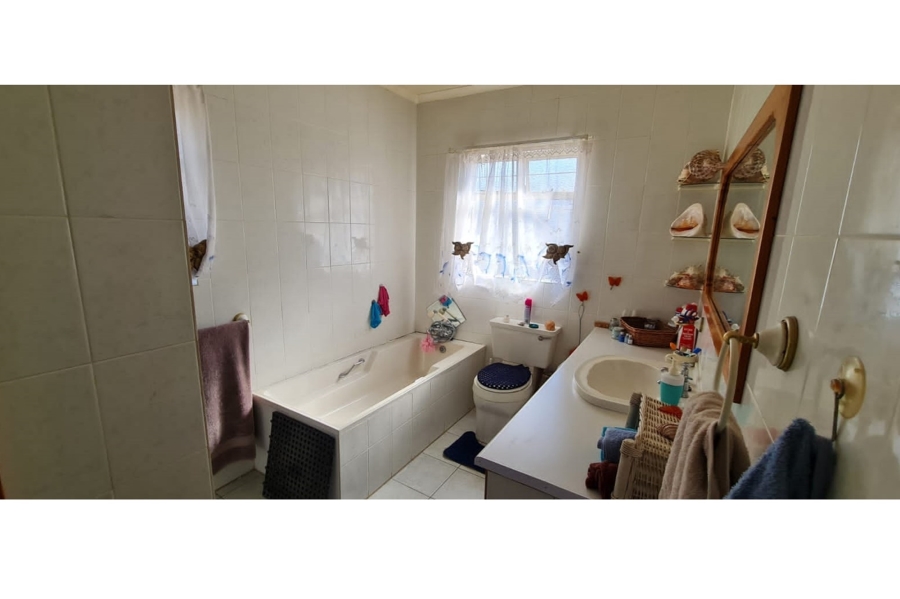 3 Bedroom Property for Sale in Naudeville Free State